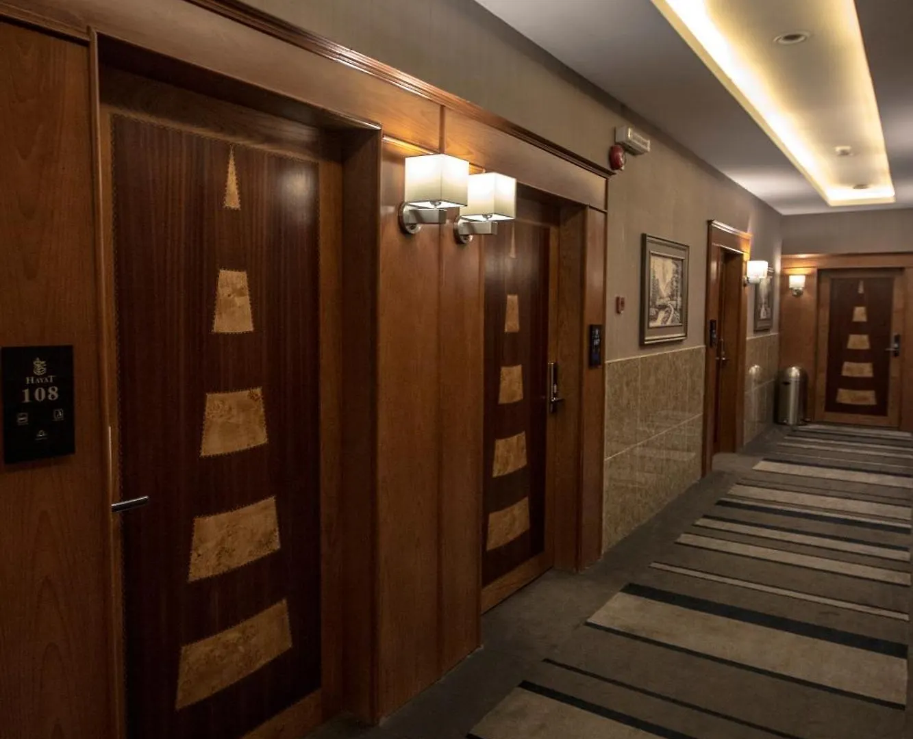 Shaty Alhayat Hotel Suites 제다