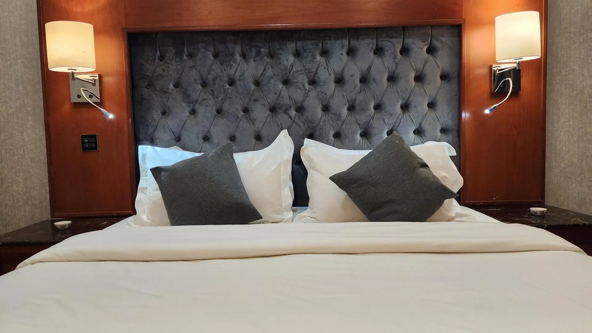 Shaty Alhayat Hotel Suites 제다 3*,